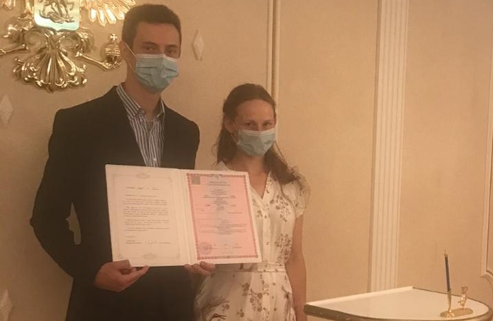 «Юбилейная» четырехсотая пара молодоженов «Юбилейная» четырехсотая пара молодоженов