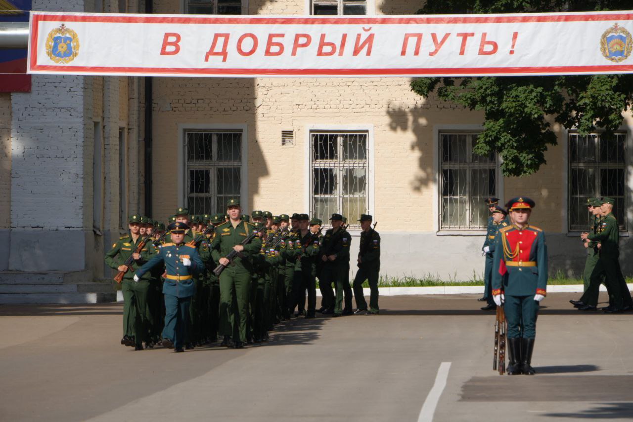 Серпуховские курсанты приняли воинскую присягу