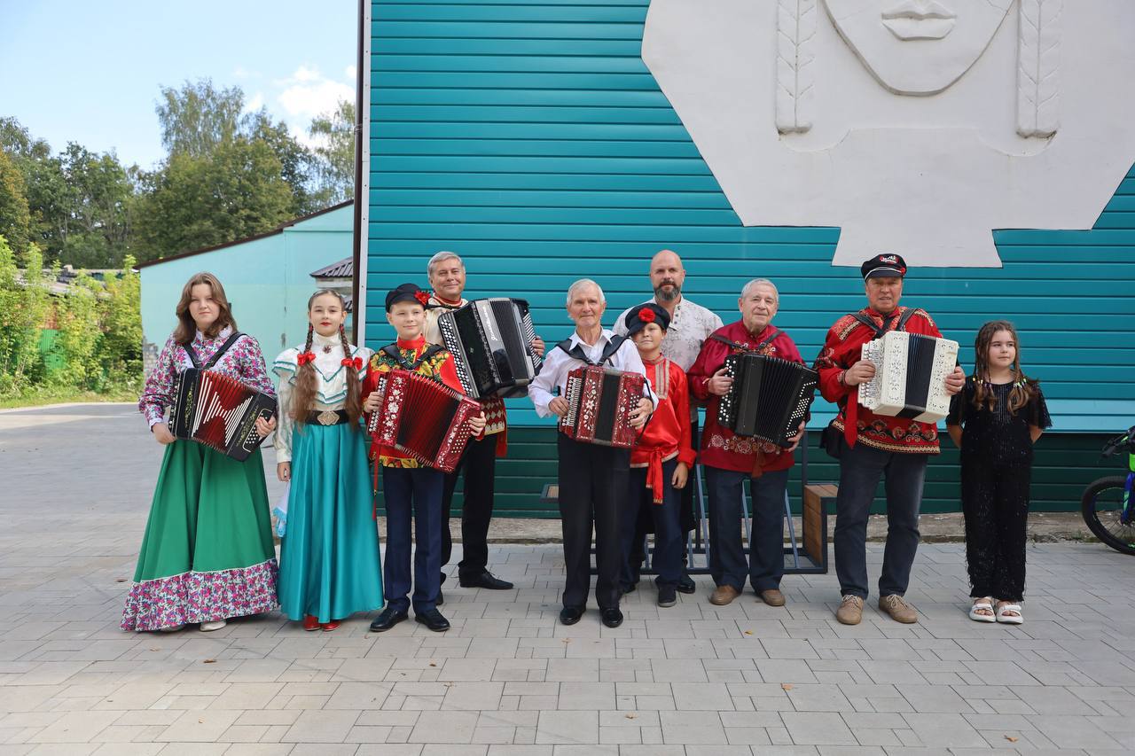 В Серпухове в Доме культуры «Лира» посёлка Пролетарский прошел VIII региональный фестиваль-конкурс «Играй, гармонь – звени, частушка»