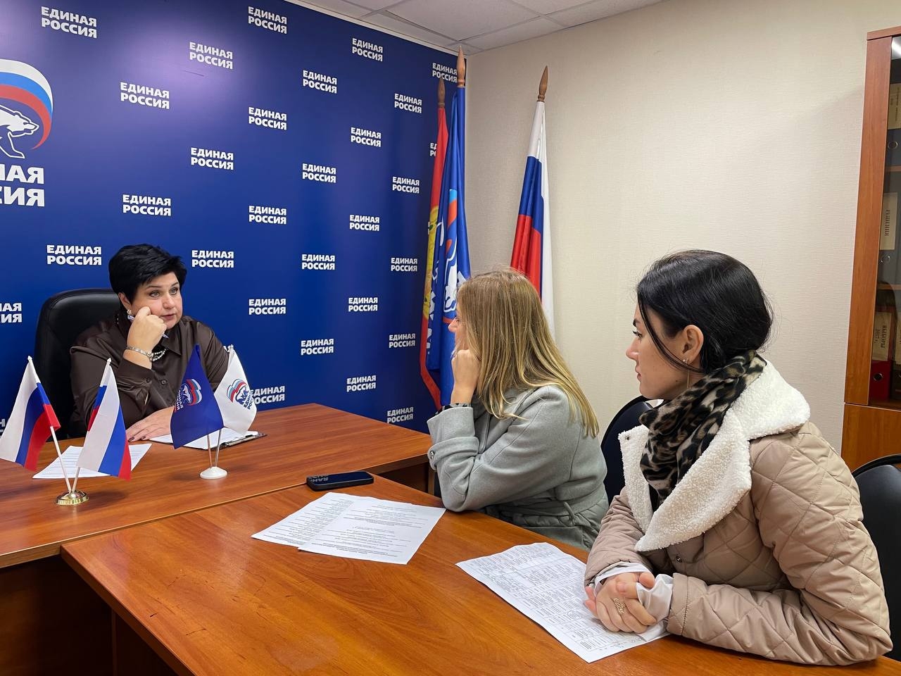 В Серпухове провела приём граждан депутат окружного Совета Елена Акимова