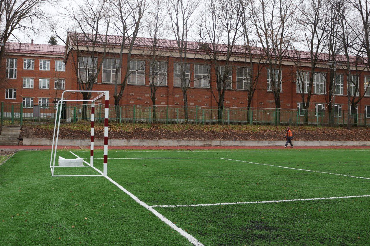 Обновленный стадион откроется в Пущино у школы №1