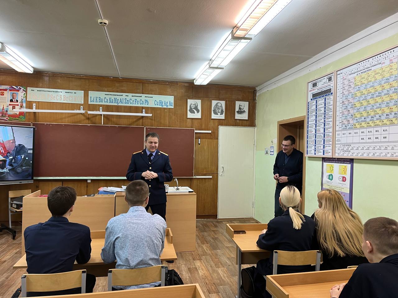 В Куриловской гимназии Серпухова прошла важная профилактическая встреча