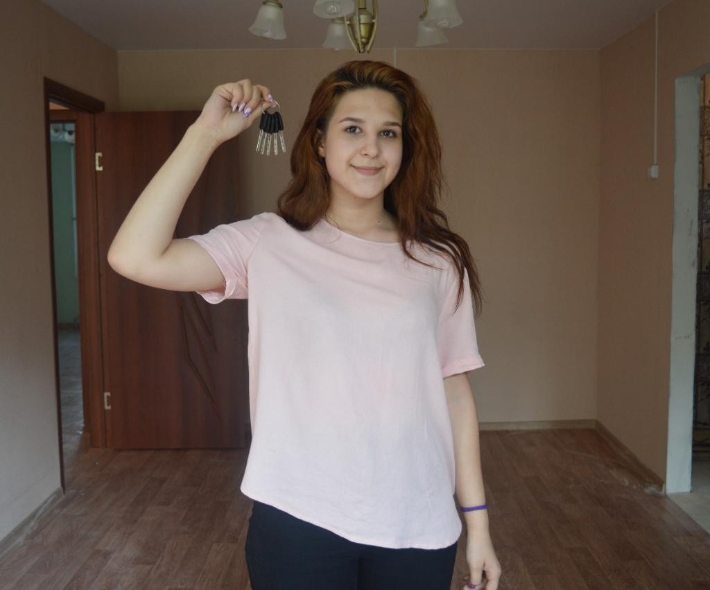 Юная жительница Серпухова наконец-то может отпраздновать новоселье Юная жительница Серпухова наконец-то может отпраздновать новоселье
