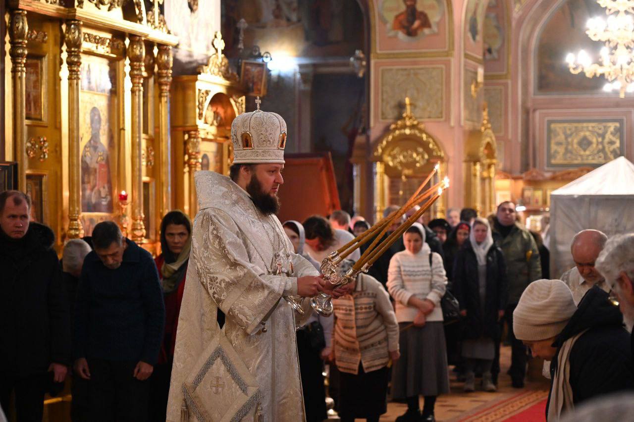 В Серпухове перед праздником Крещения прошло Архиерейское богослужение 