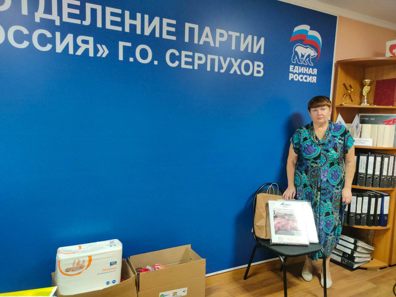 Жители поселка Оболенск приняли участие в сборе гуманитарной помощи для мирных жителей из Курска, находящиеся в пунктах временного размещения