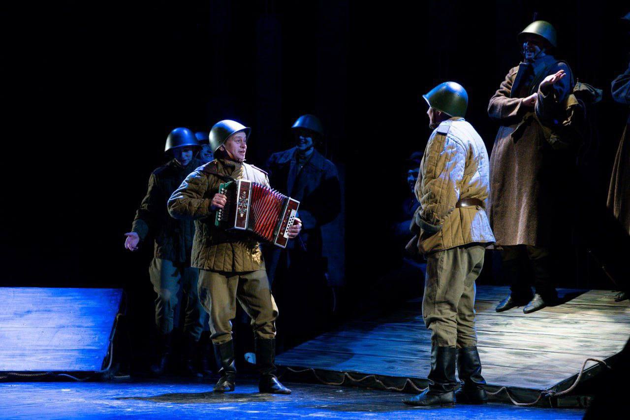 На сцене Серпуховского гортеатра прошел показ патриотического спектакля от гостей из Череповца