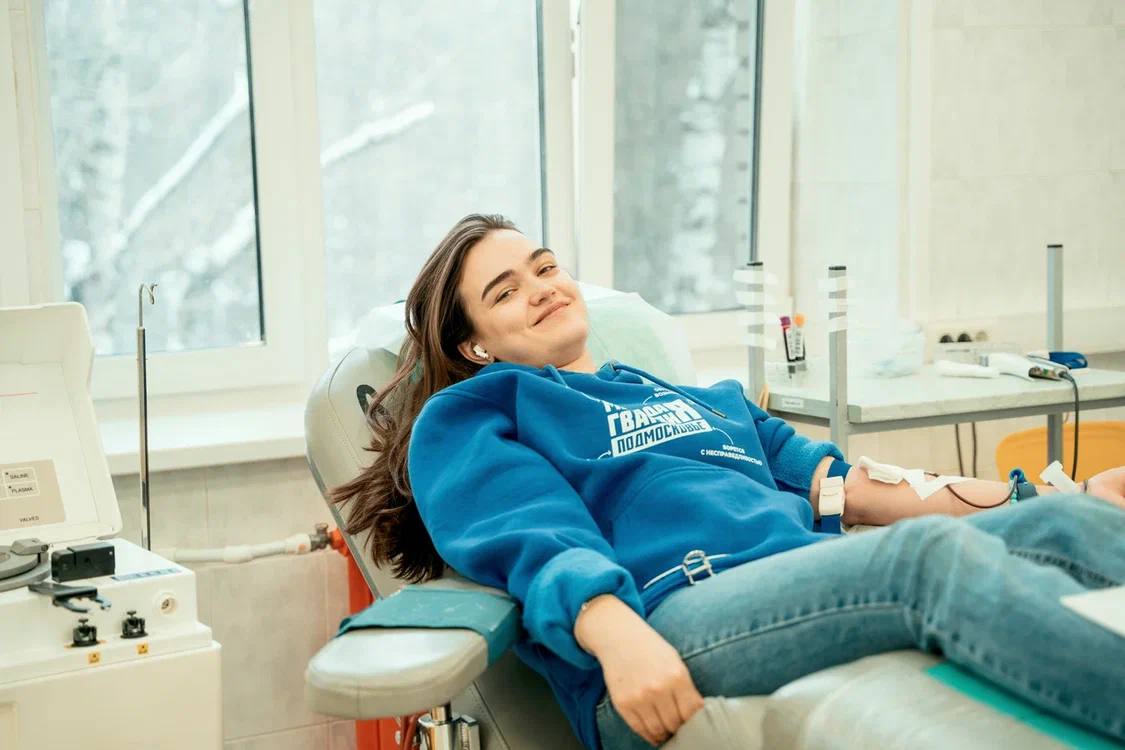 Депутат Диана Алумянц сдала кровь в честь Национального Дня донора Депутат Диана Алумянц сдала кровь в честь Национального Дня донора
