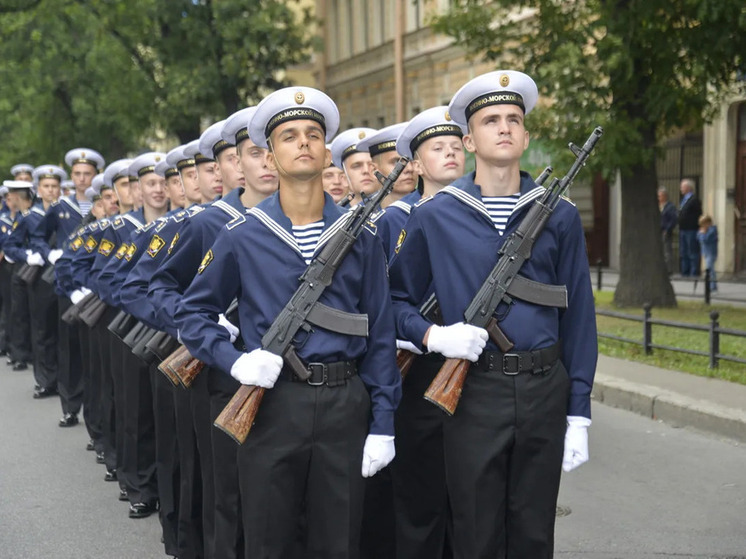 Поступайте в высшие военно-морские учебные заведения Поступайте в высшие военно-морские учебные заведения
