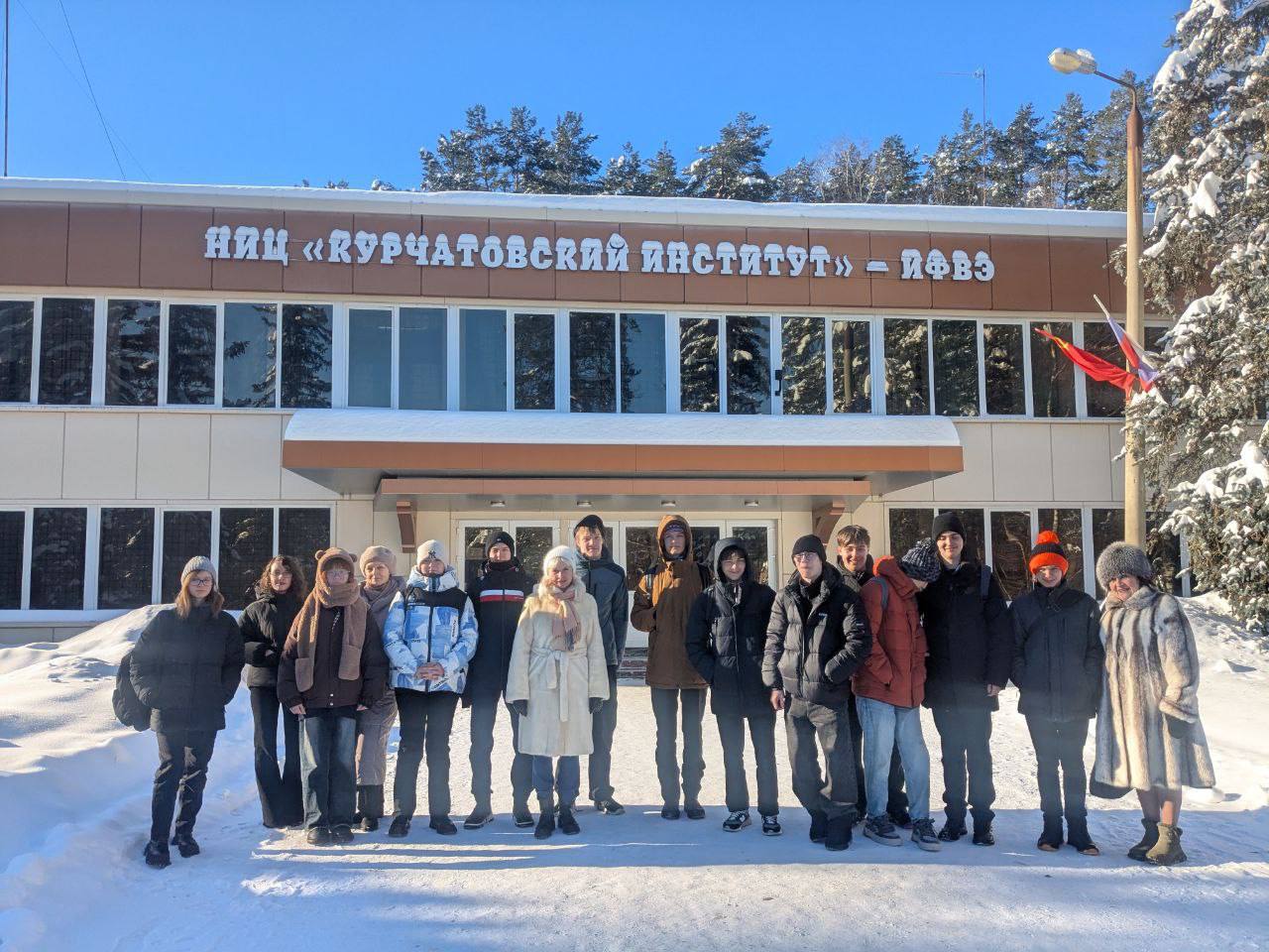 Протвинская молодежь побывала в Институте физики высоких энергий