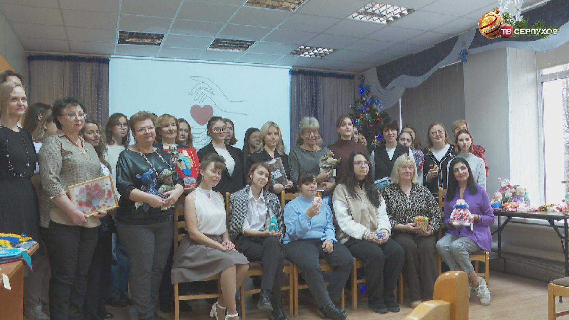 В центре «Серпуховский» прошел благотворительный аукцион «Я покажу тебе свой мир»