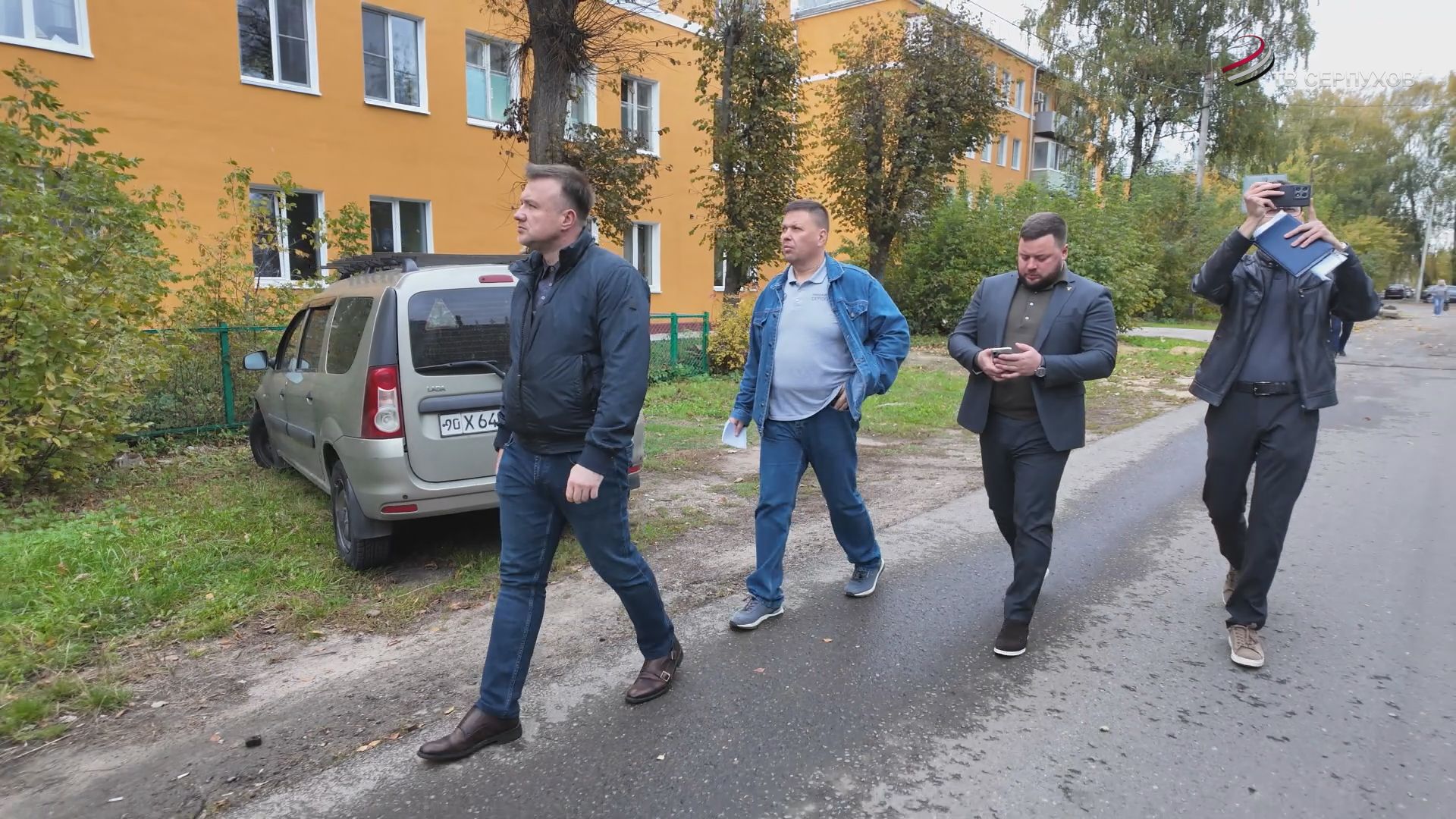 Глава Серпухова проверил ход капремонта в МКД