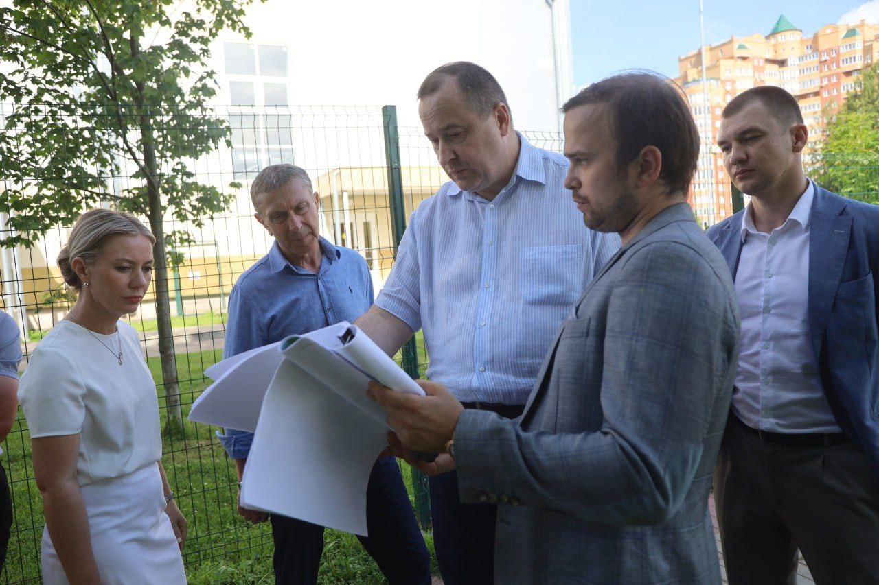 В Серпухове появится новое мини-футбольное поле В Серпухове появится новое мини-футбольное поле