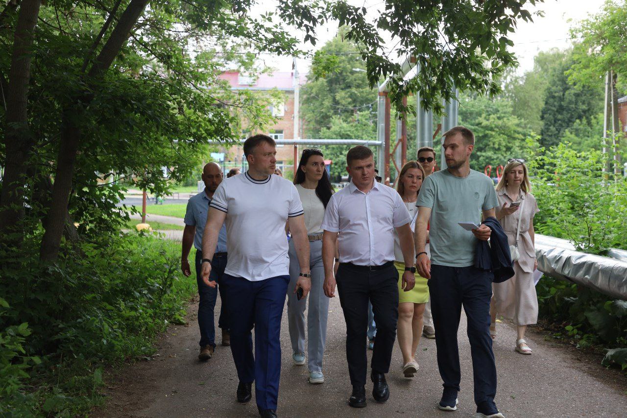 Глава Серпухова Алексей Шимко проверил работы по благоустройству в п. Пролетарский