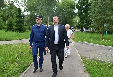 Глава муниципалитета Алексей Шимко совместно с городским прокурором Виталием Хрипуновым проверил готовность УИКов к осенним выборам депутатов Госдумы и Мособлдумы