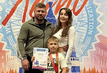 руководитель Серпуховского отделения Ассоциации ветеранов СВО Игорь Старовойт установил рекорд России на  Всероссийском турнире «Московское лето» по пауэрлифтингу