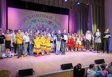Юные танцоры из Большого Серпухова успешно дебютировали на региональном фестивале-конкурсе «Подмосковный хоровод»