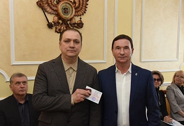 В Серпухове в День рождения Института инженерной физики состоялось торжественное награждение лучших работников