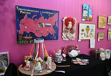 В Музейно-выставочном центре Серпухова открылась выставка-конкурс «Живая связь времён»