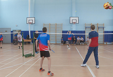 В Дашковской школе прошел турнир по бадминтону