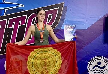 Мастер спорта из Серпухова одержала новые победы в плавании