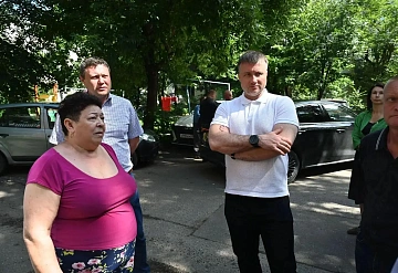 Глава Серпухова  выехал на адреса, по которым жители обращались на прошлой выездной администрации