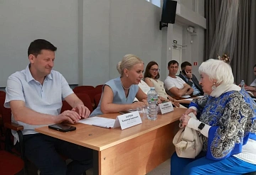 В Лицее Протвино прошла встреча с жителями в формате «Выездной администрации». 