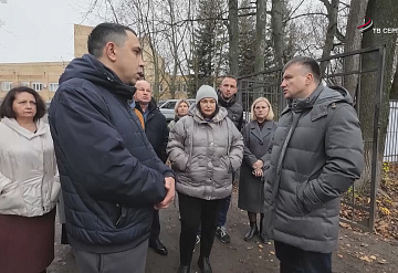 Глава Серпухова проверил ход капитального ремонта школ