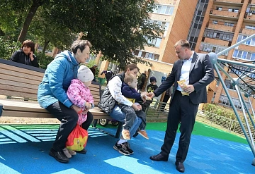 В Протвино открыли новую детскую игровую площадку.