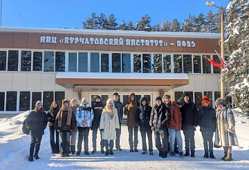 Протвинская молодежь побывала в Институте физики высоких энергий