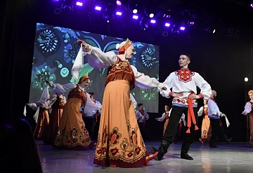 «Преемственность поколений и танцы народов мира: ансамбль «Россияночка» блестяще отчитался перед Серпуховом»